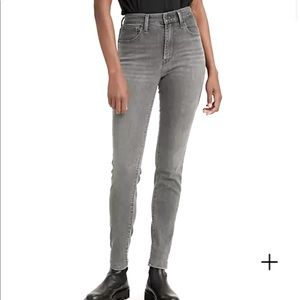 Gray Levi’s 721 High Rise Skinny Jeans